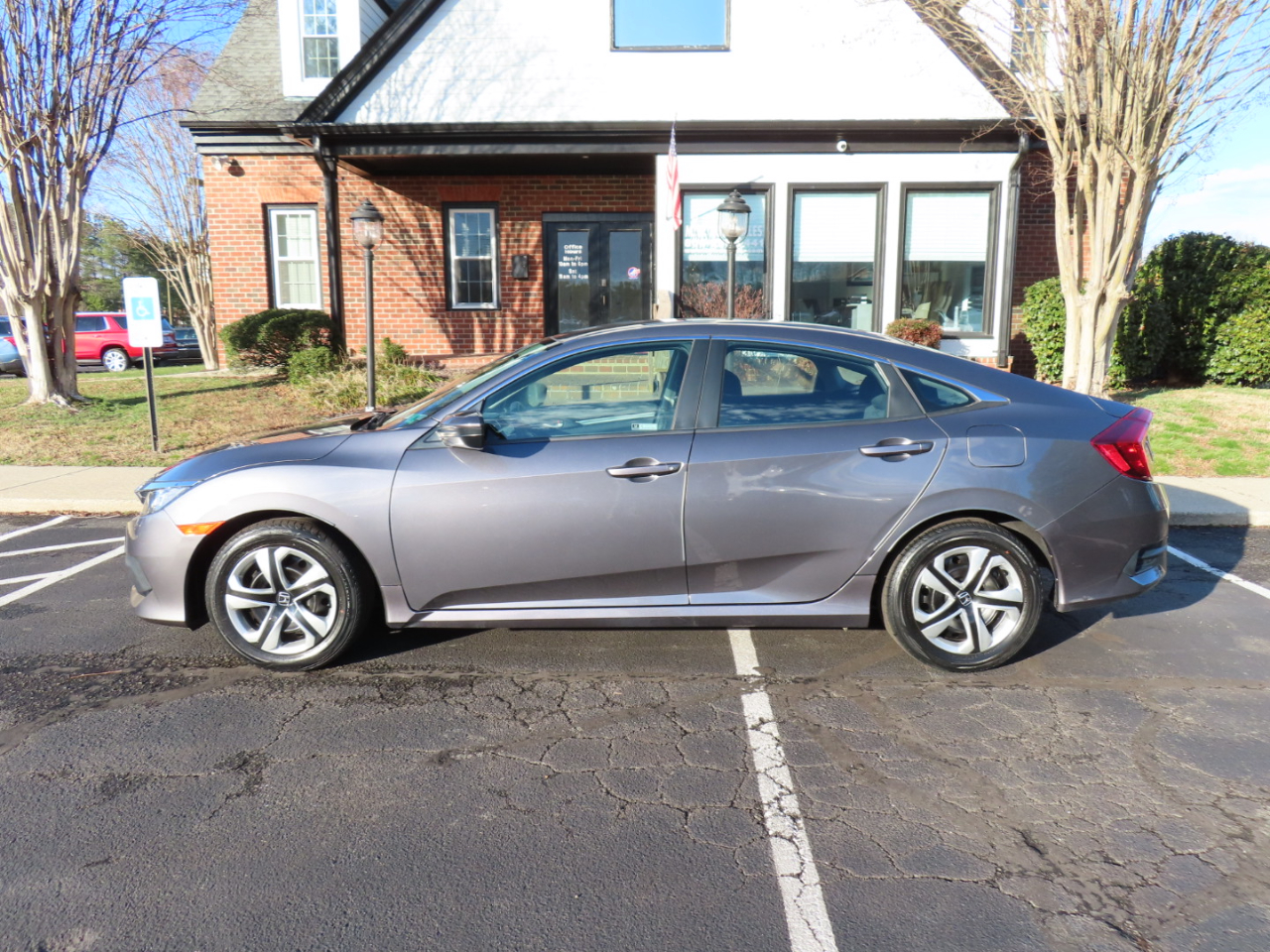 Honda Civic LX Sedan CVT 2018