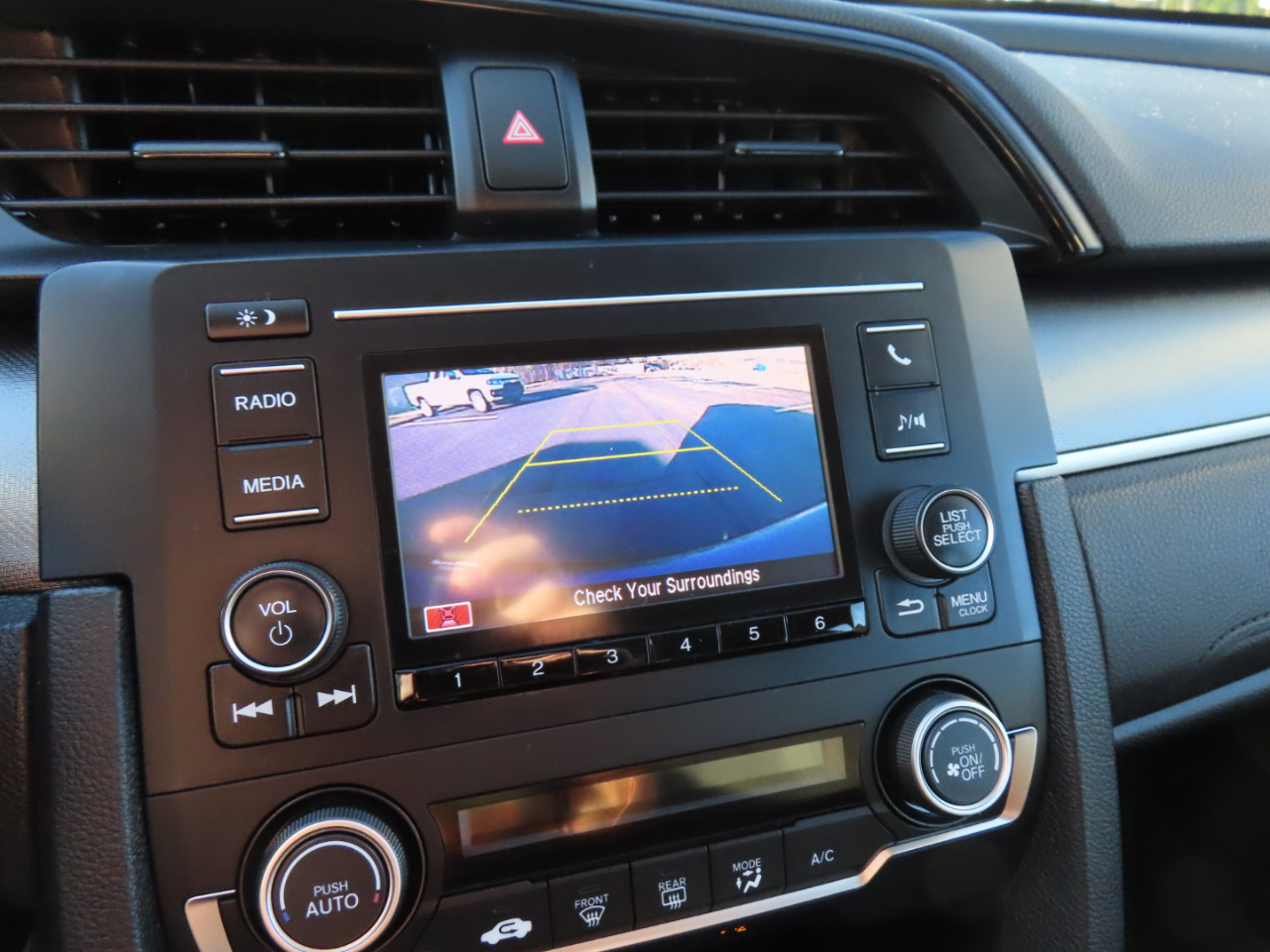 Honda Civic LX Sedan CVT 2018