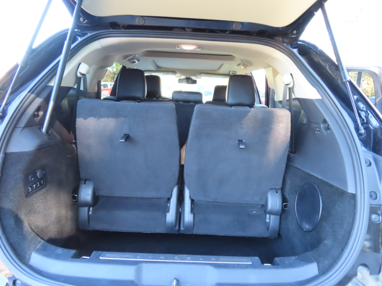 Lincoln MKT Reserve 2019