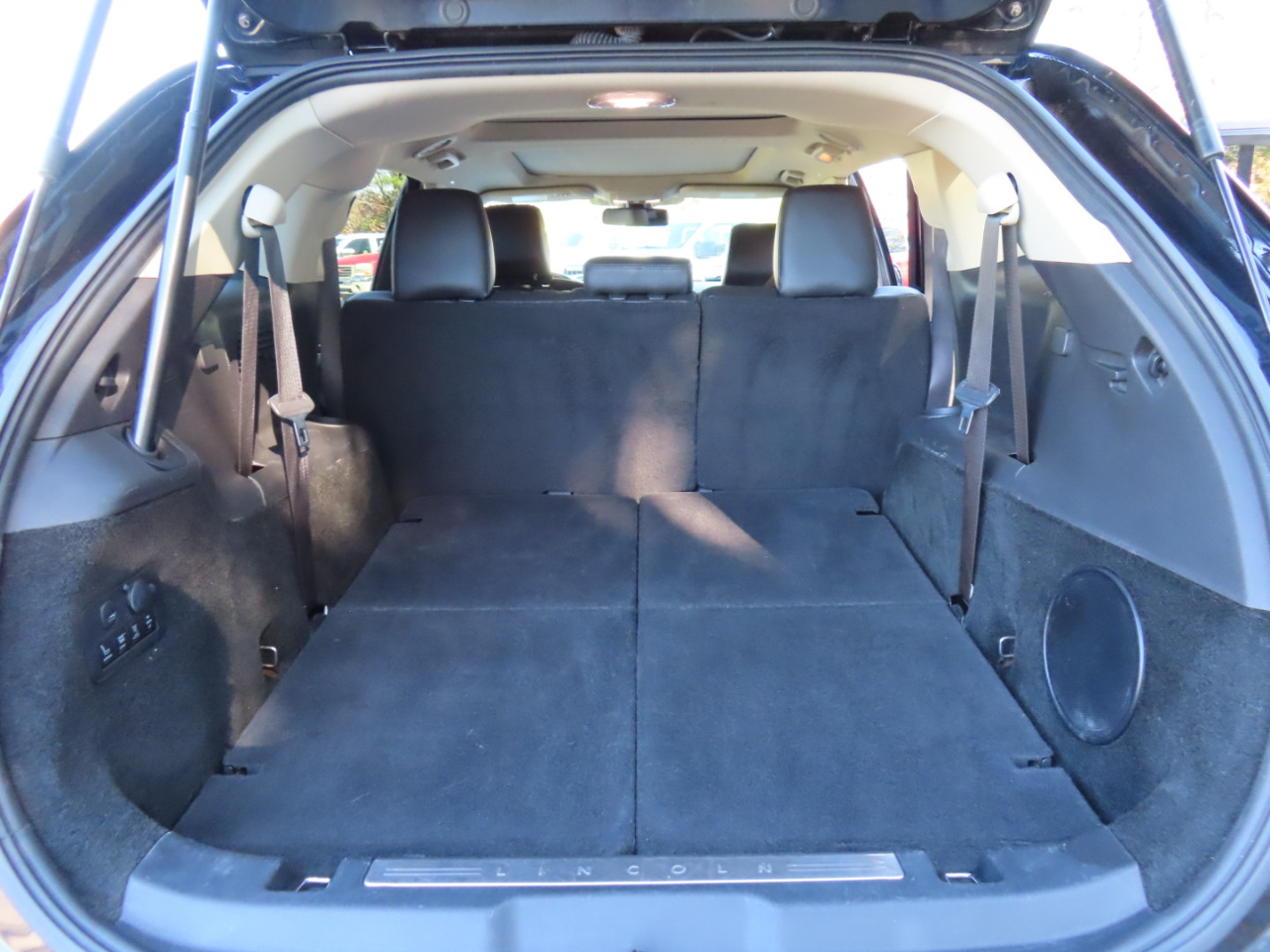 Lincoln MKT Reserve 2019