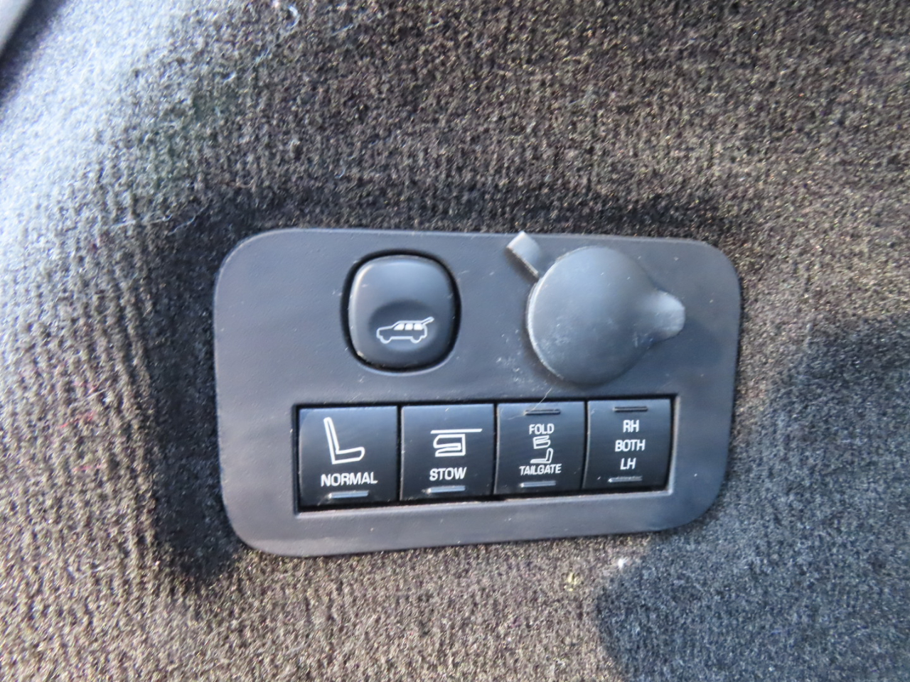 Lincoln MKT Reserve 2019