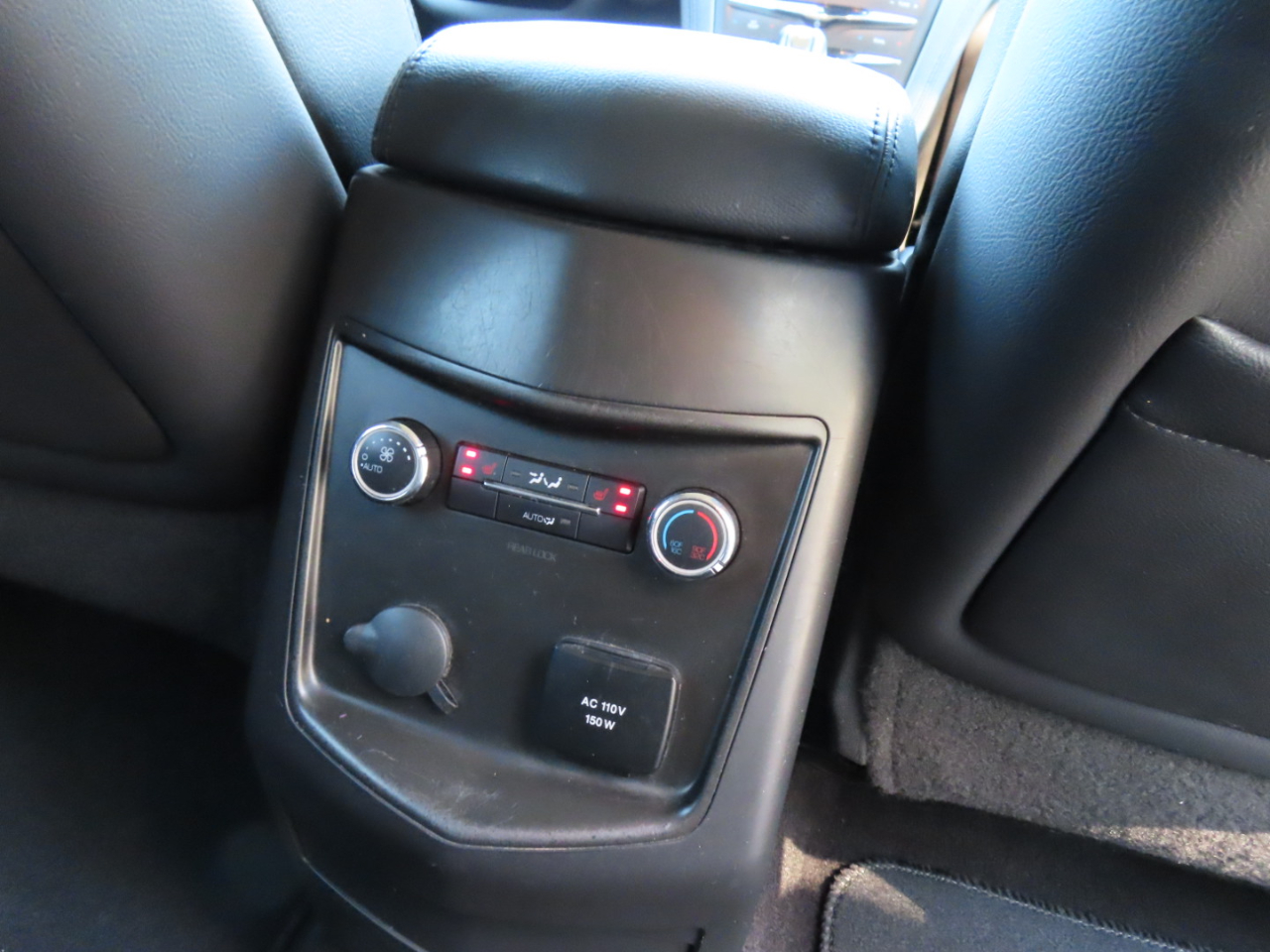 Lincoln MKT Reserve 2019