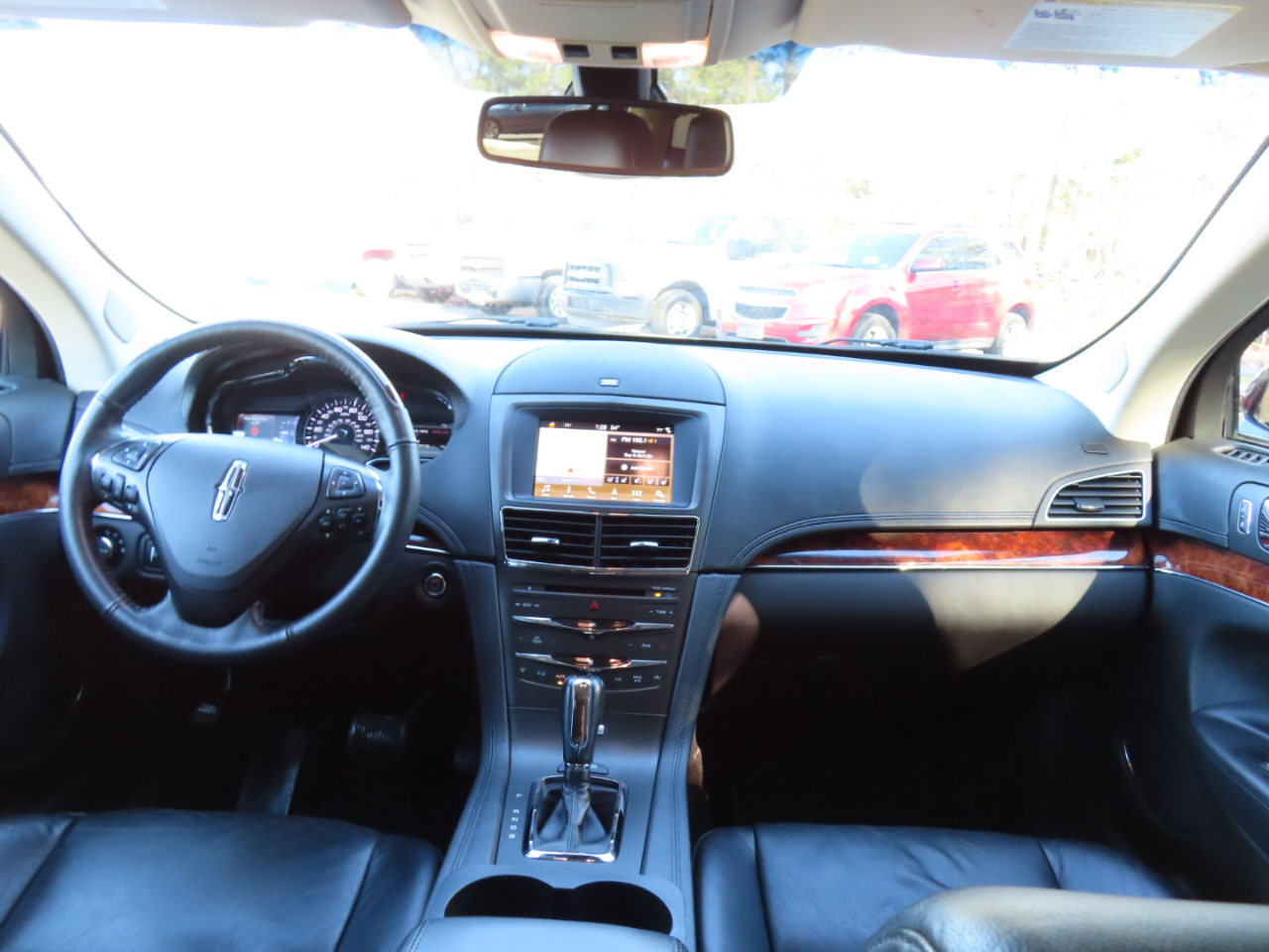 Lincoln MKT Reserve 2019