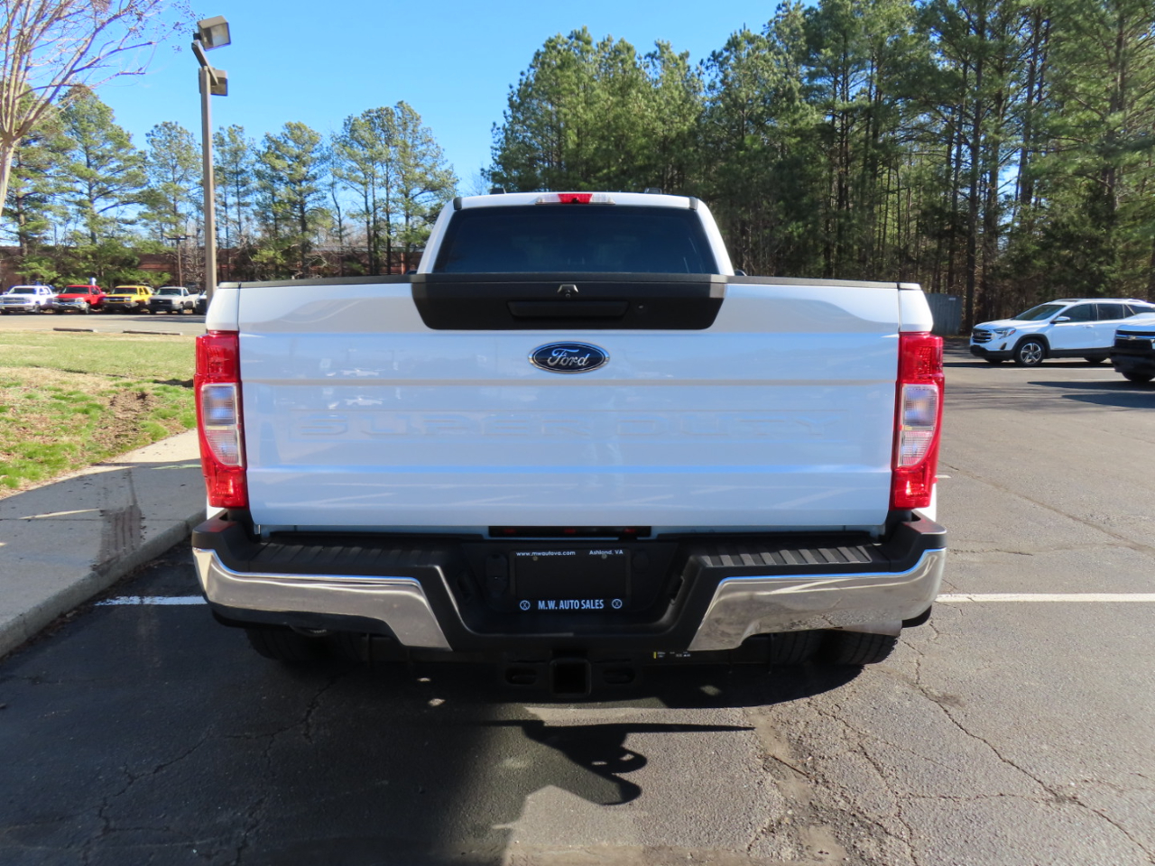 Ford F-350 SD XL Crew Cab Long Bed DRW 4WD 2022