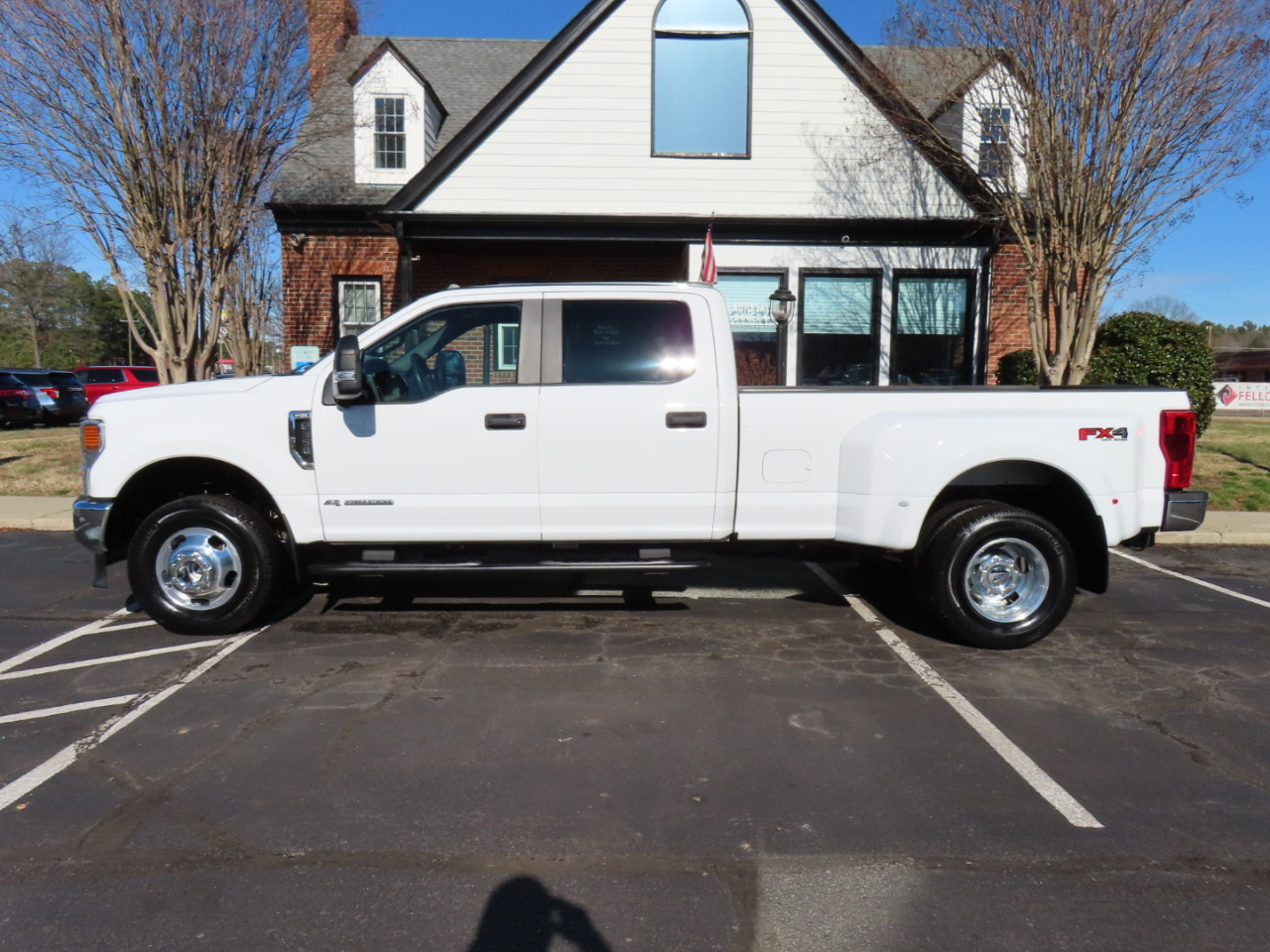 Ford F-350 SD XL Crew Cab Long Bed DRW 4WD 2022
