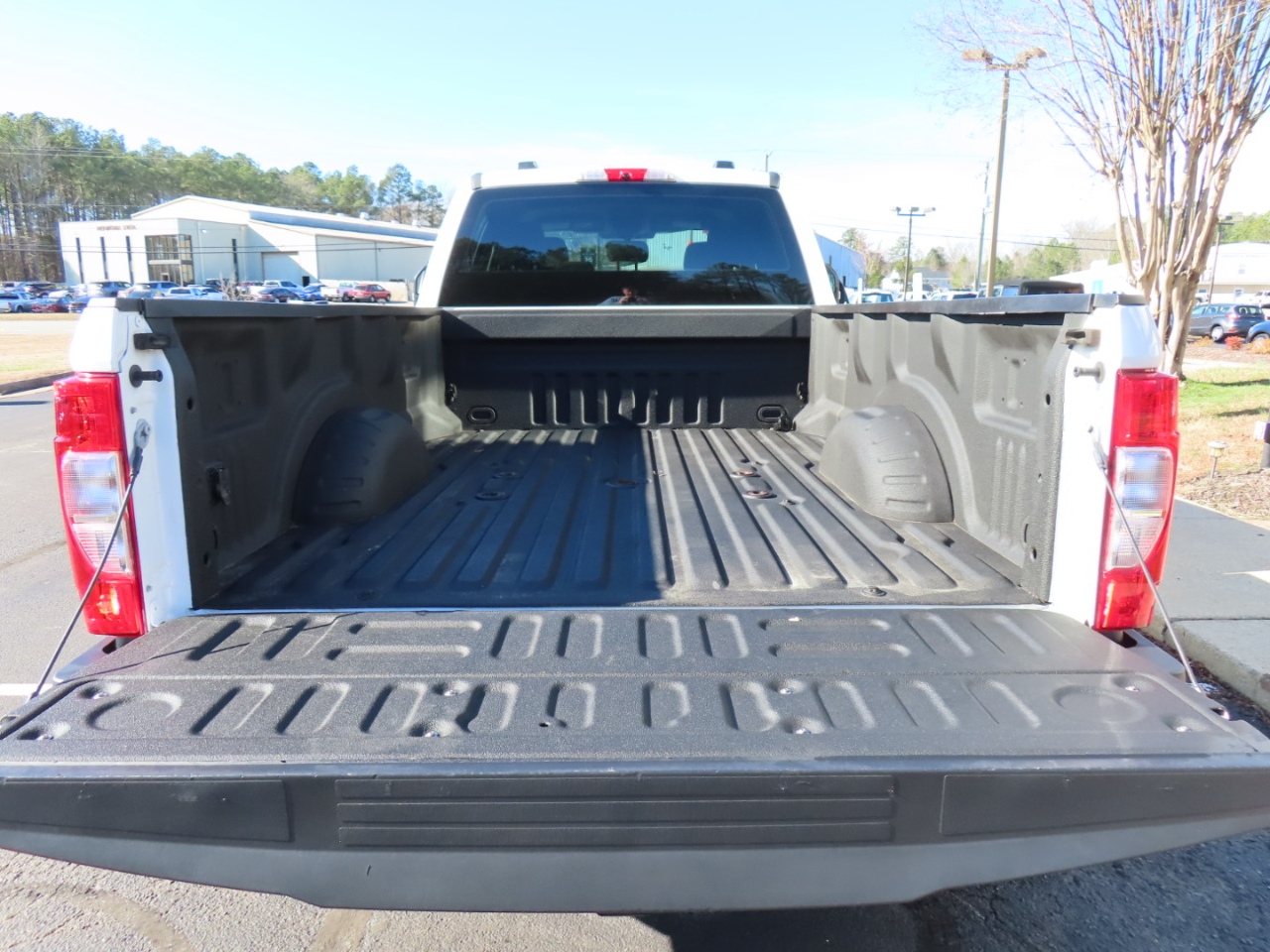 Ford F-350 SD XL Crew Cab Long Bed DRW 4WD 2022