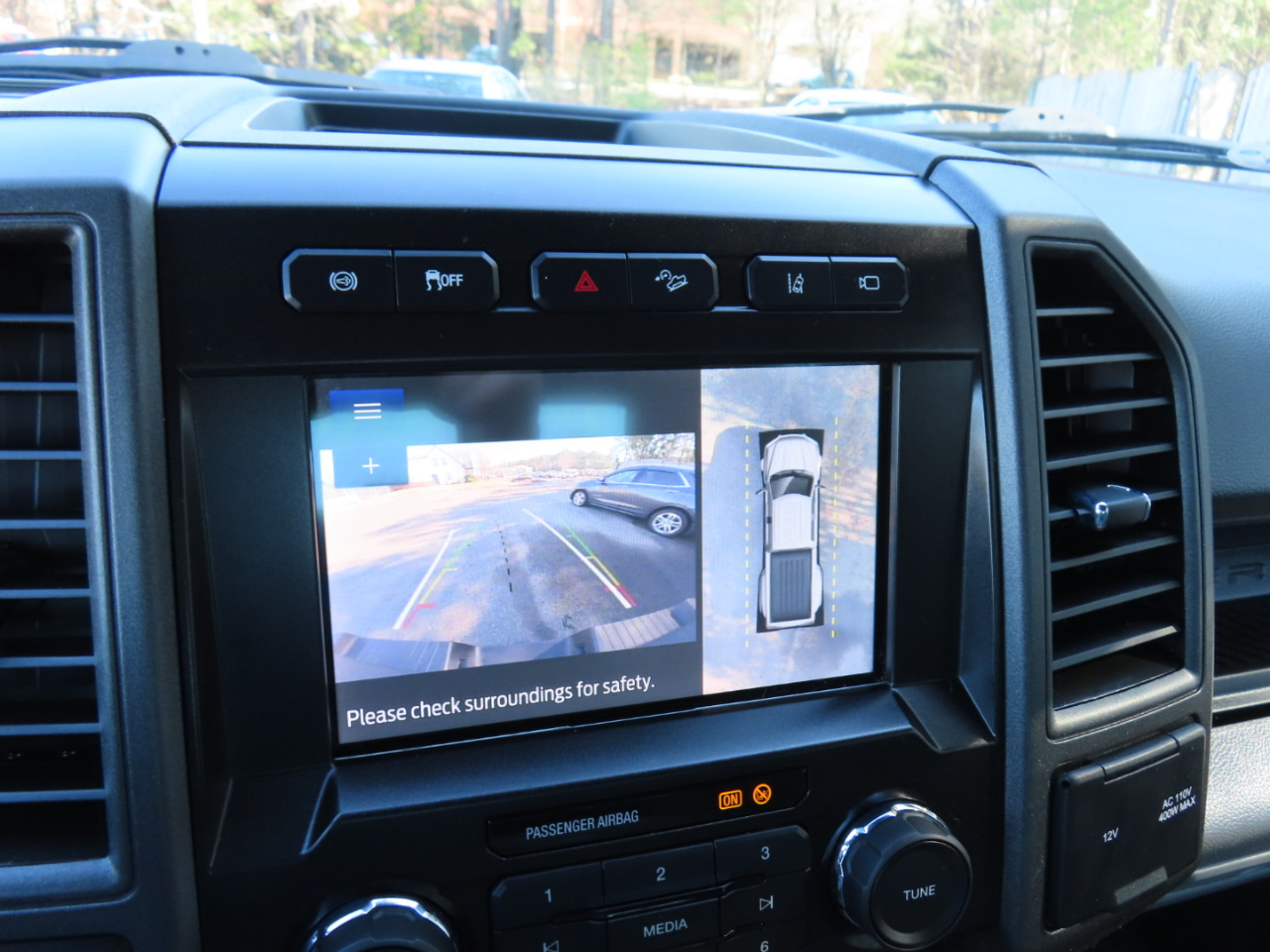 Ford F-350 SD XL Crew Cab Long Bed DRW 4WD 2022