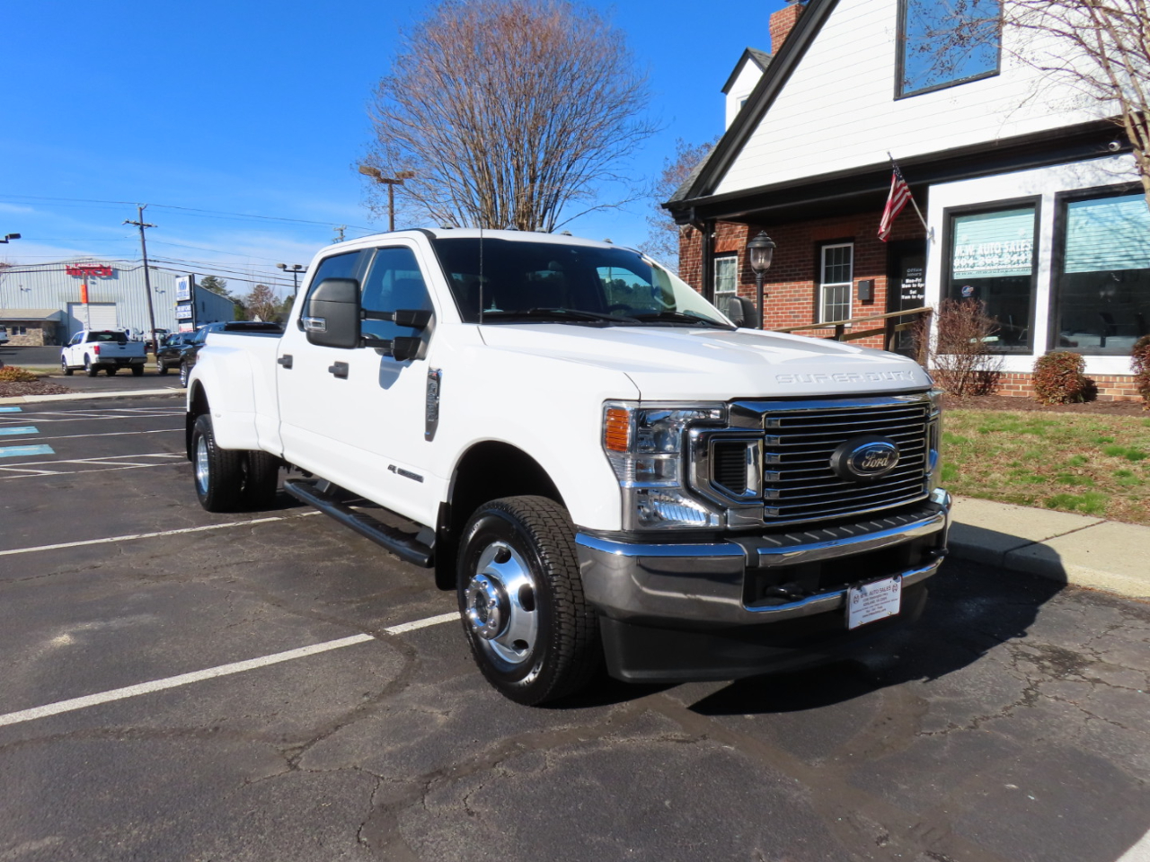 Ford F-350 SD XL Crew Cab Long Bed DRW 4WD 2022