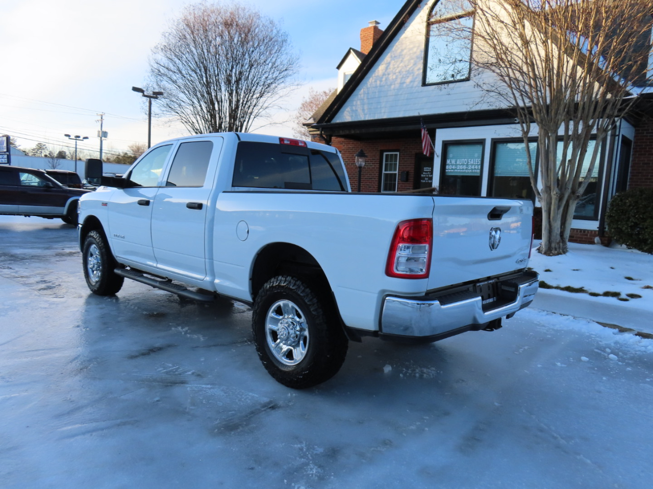 RAM 2500 Tradesman Crew Cab SWB 4WD 2022