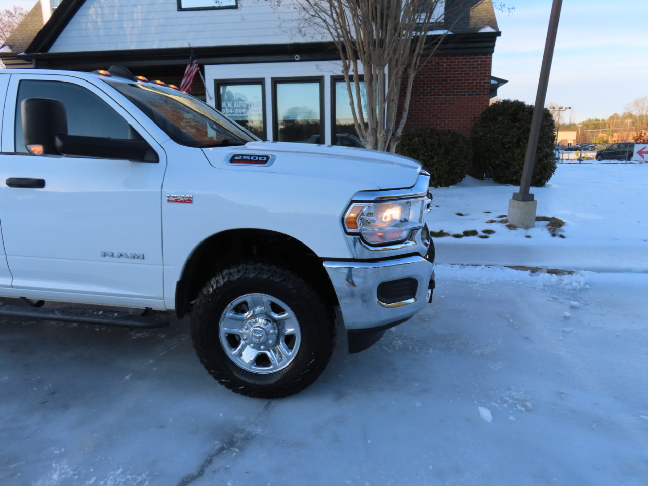 RAM 2500 Tradesman Crew Cab SWB 4WD 2022