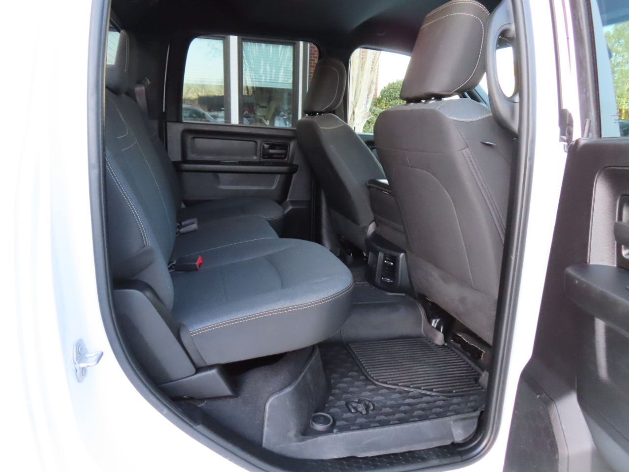 RAM 2500 Tradesman Crew Cab SWB 4WD 2022