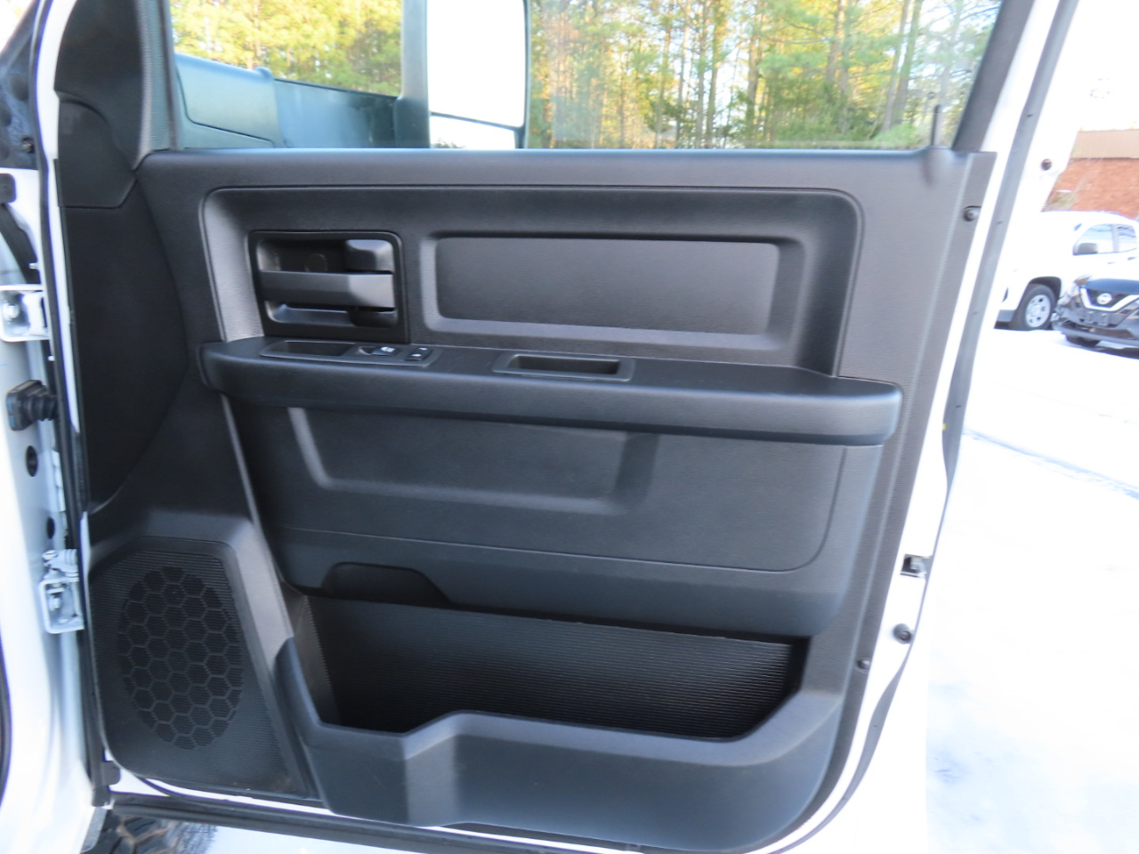 RAM 2500 Tradesman Crew Cab SWB 4WD 2022