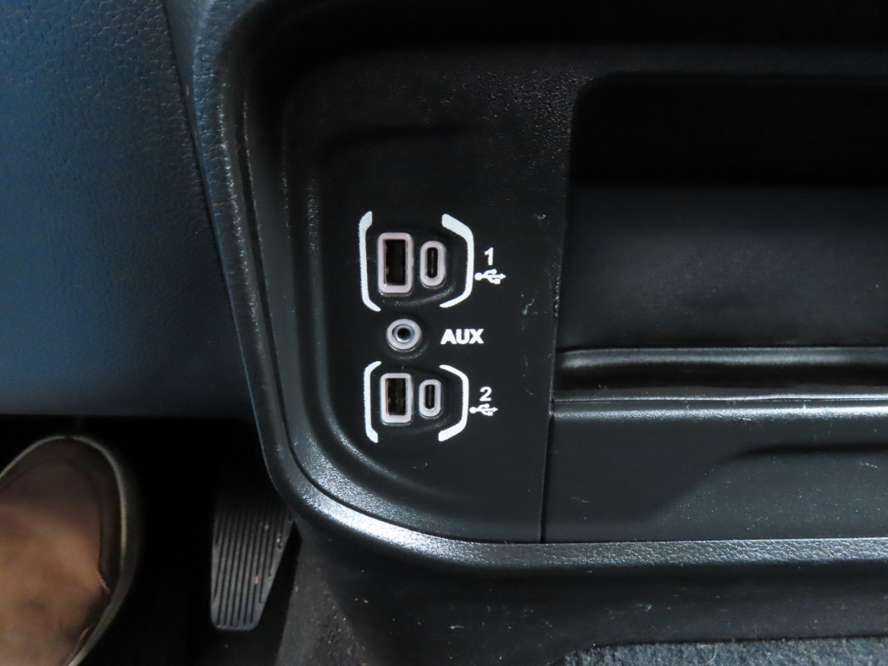 RAM 2500 Tradesman Crew Cab SWB 4WD 2022