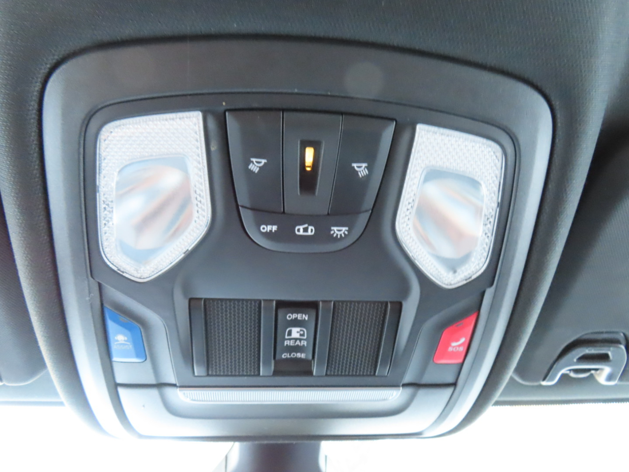 RAM 2500 Tradesman Crew Cab SWB 4WD 2022