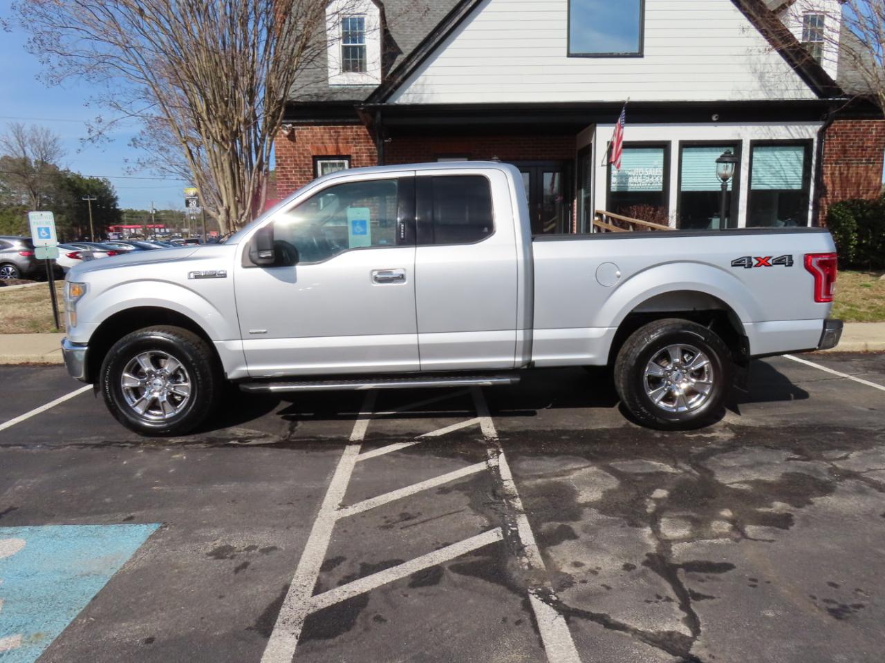 Ford F-150 XLT SuperCab 6.5-ft. Bed 4WD 2015