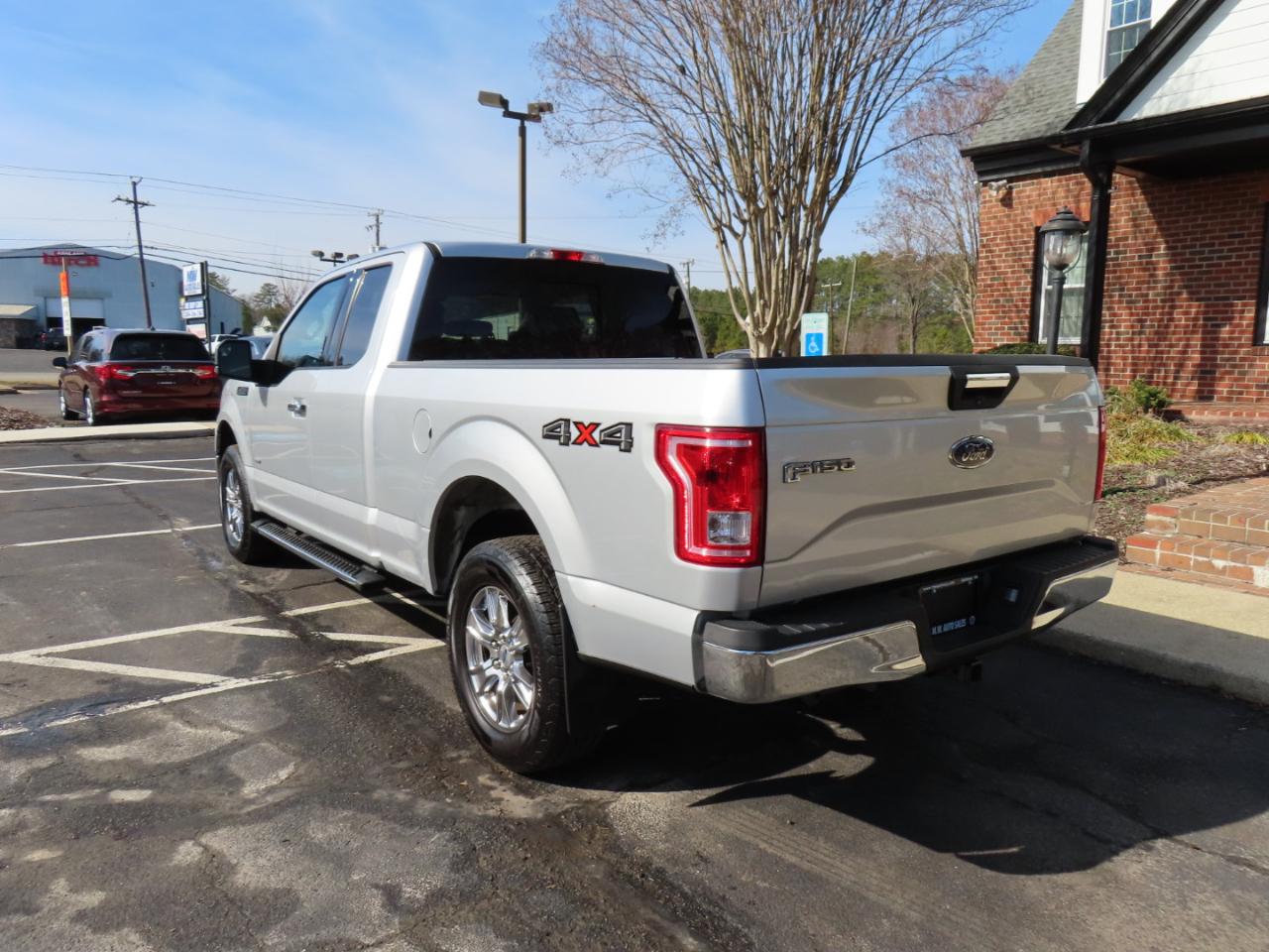 Ford F-150 XLT SuperCab 6.5-ft. Bed 4WD 2015