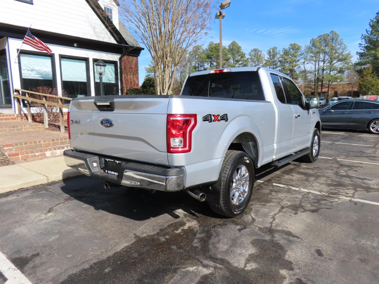 Ford F-150 XLT SuperCab 6.5-ft. Bed 4WD 2015