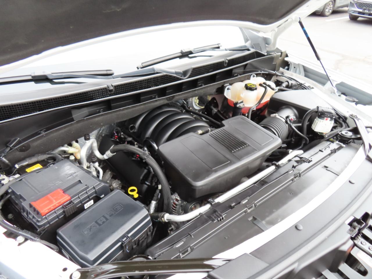 GMC Yukon Denali 4WD 2024