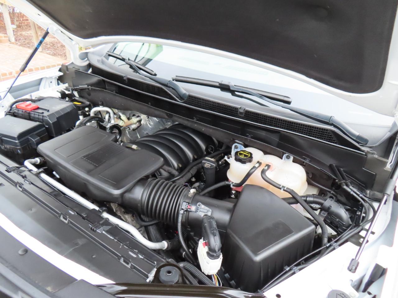 GMC Yukon Denali 4WD 2024