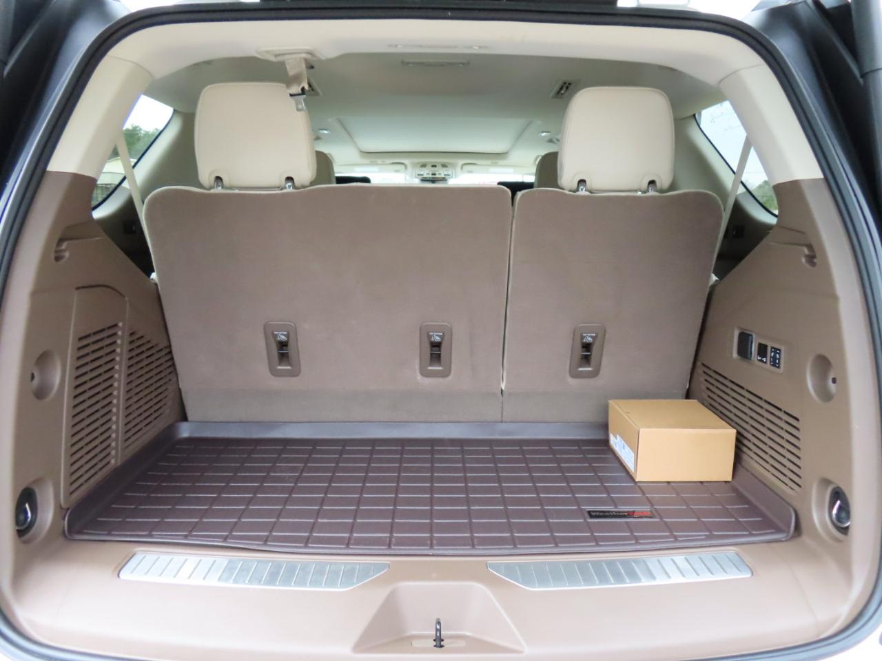 GMC Yukon Denali 4WD 2024