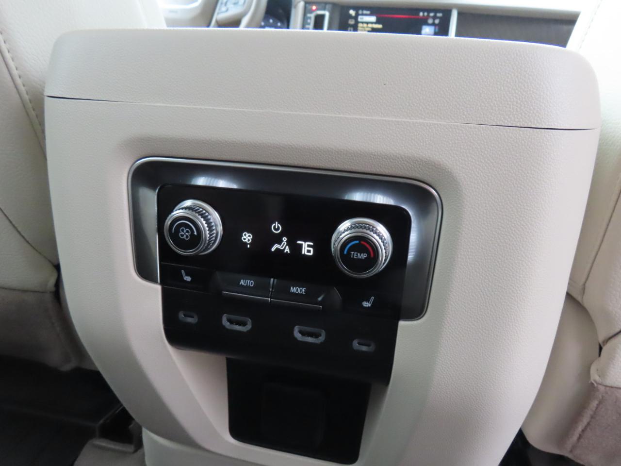 GMC Yukon Denali 4WD 2024