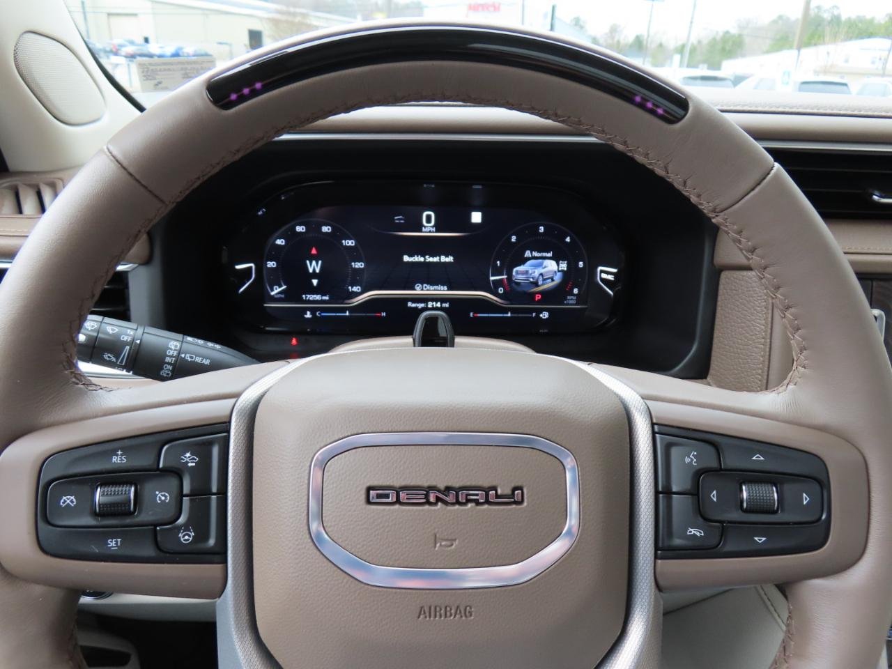 GMC Yukon Denali 4WD 2024