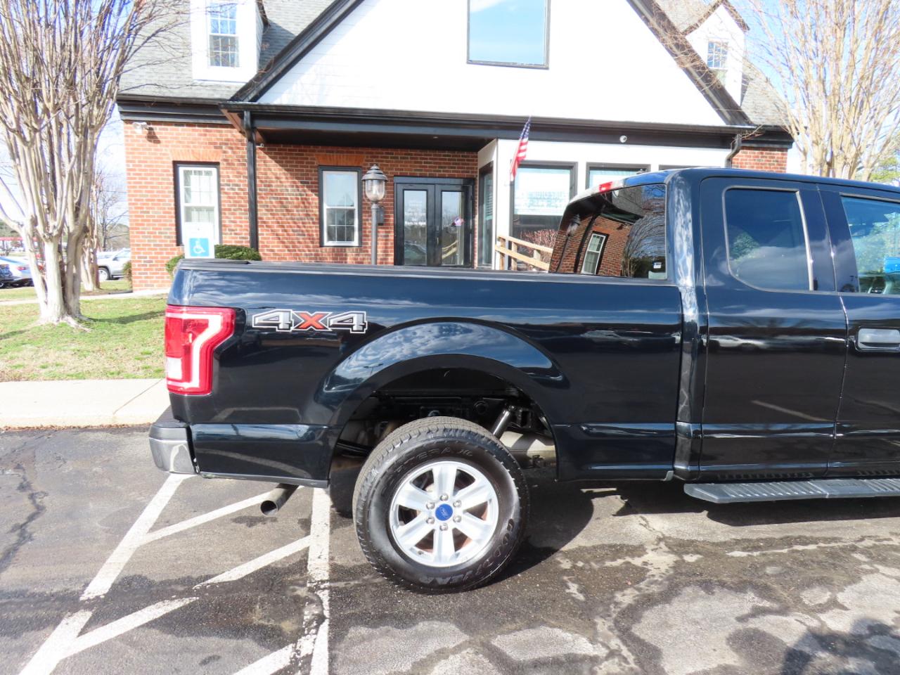 Ford F-150 XLT SuperCab 6.5-ft. Bed 4WD 2017
