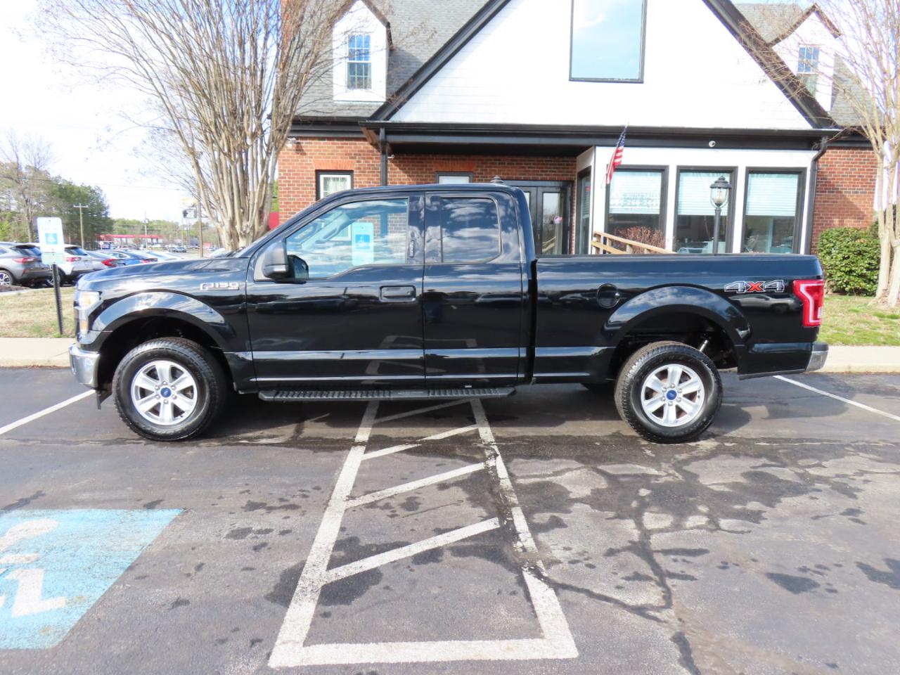 Ford F-150 XLT SuperCab 6.5-ft. Bed 4WD 2017