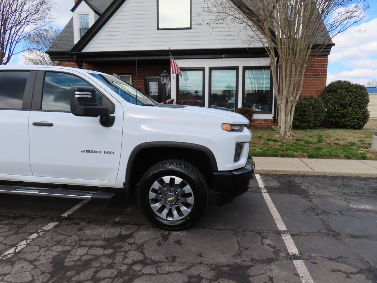 Chevrolet Silverado 2500HD Custom Crew Cab Short Box 4WD 2022