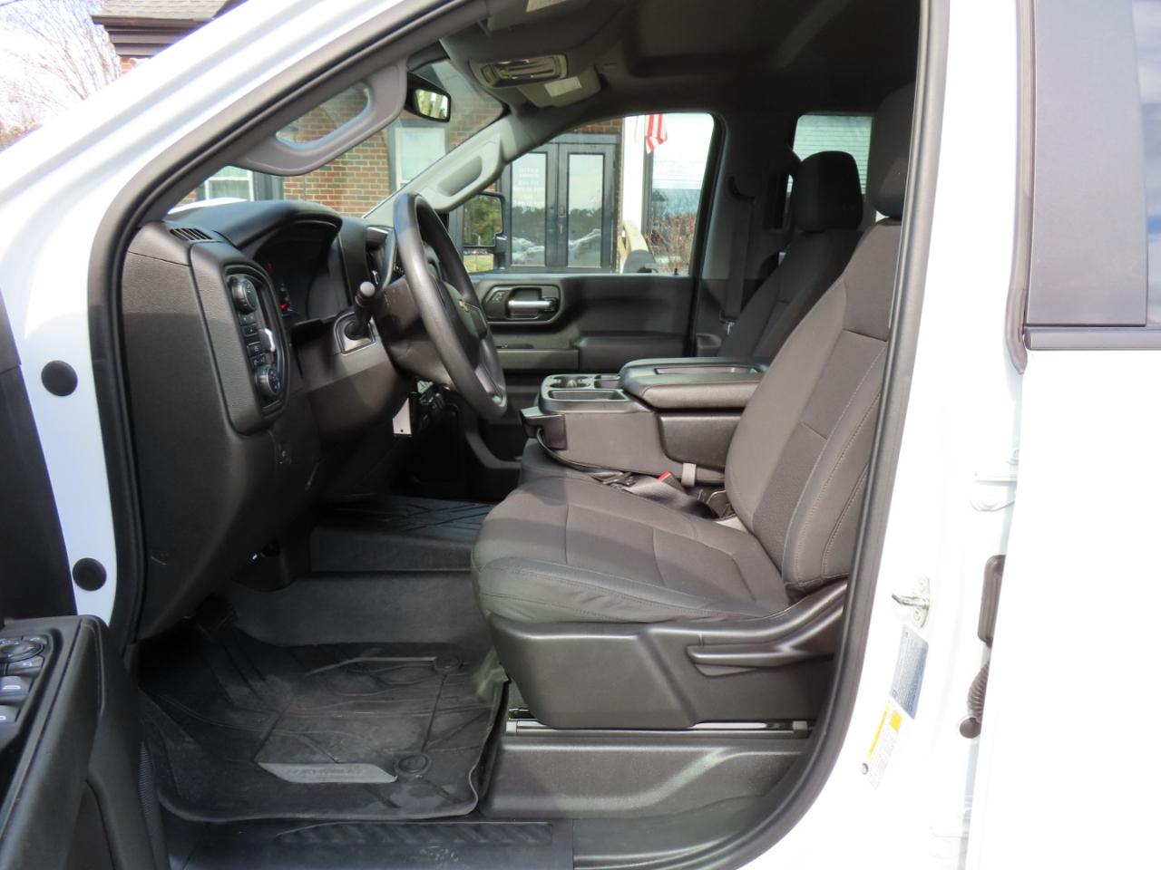 Chevrolet Silverado 2500HD Custom Crew Cab Short Box 4WD 2022