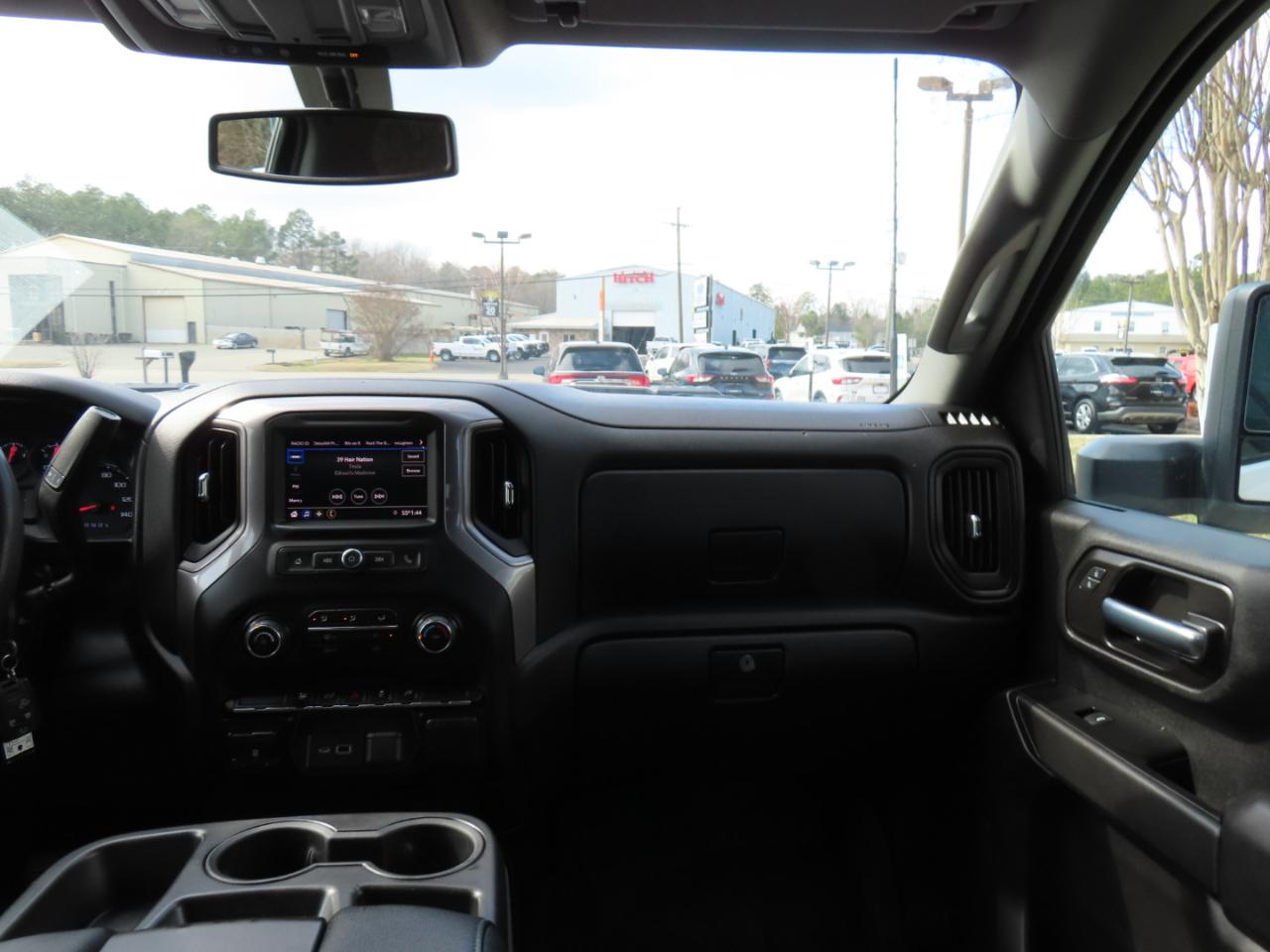 Chevrolet Silverado 2500HD Custom Crew Cab Short Box 4WD 2022