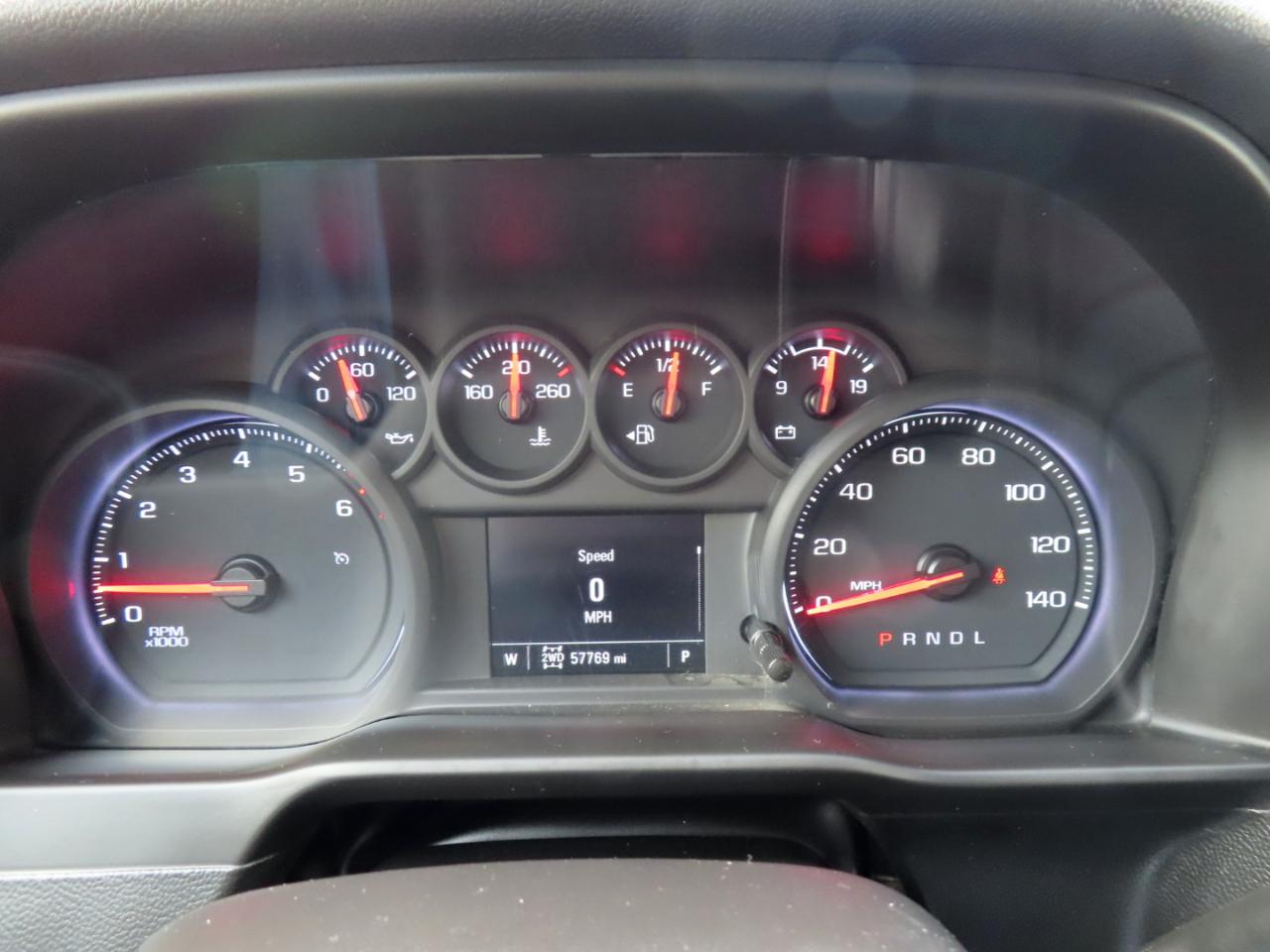 Chevrolet Silverado 2500HD Custom Crew Cab Short Box 4WD 2022