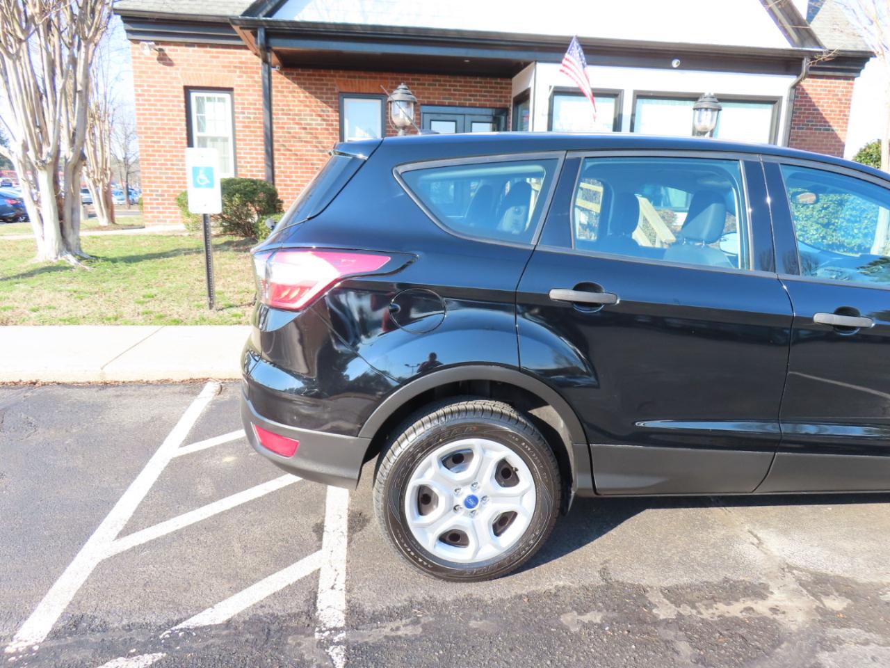 Ford Escape S FWD 2018