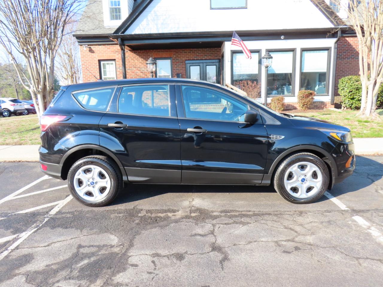 Ford Escape S FWD 2018