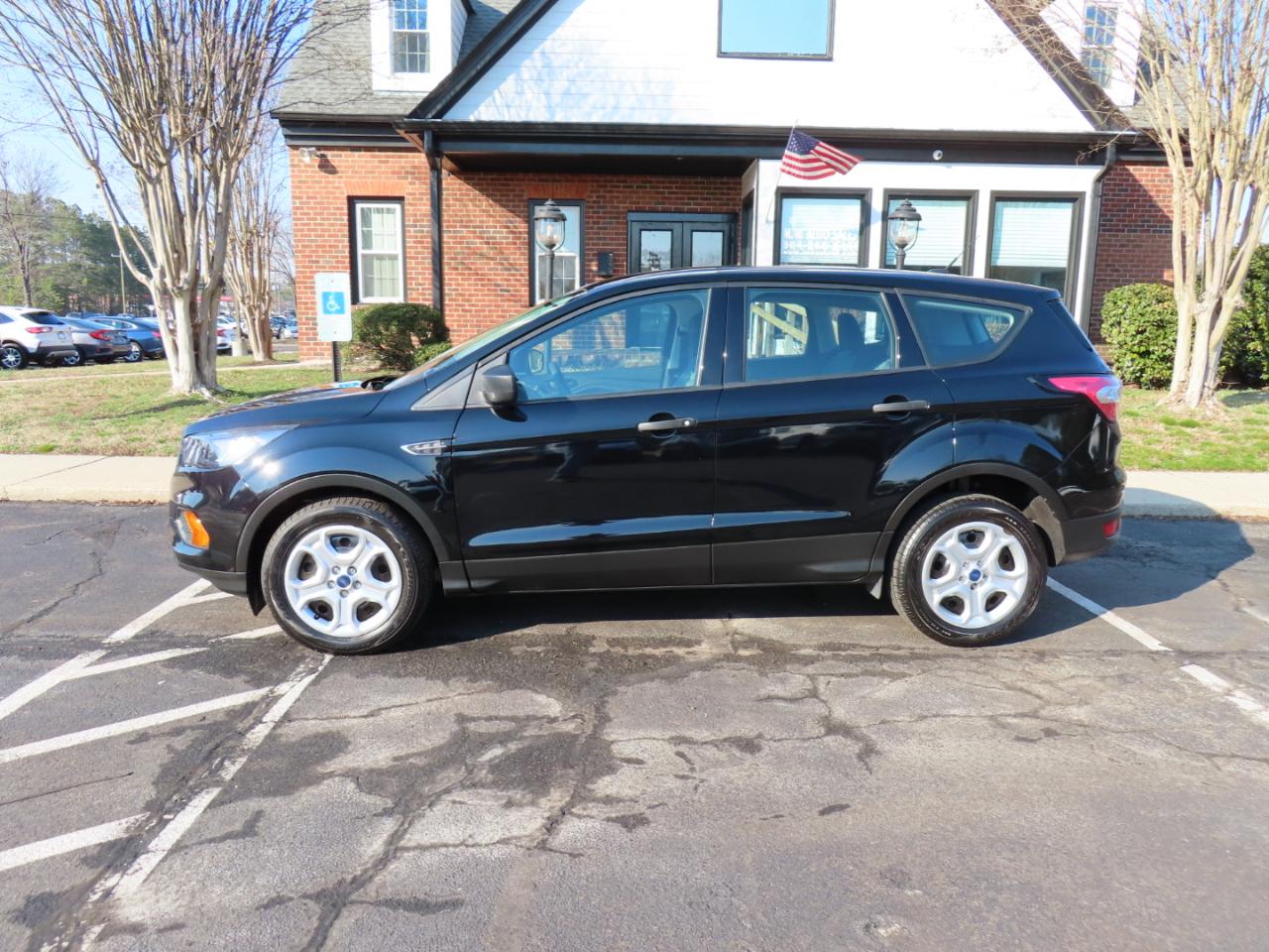 Ford Escape S FWD 2018