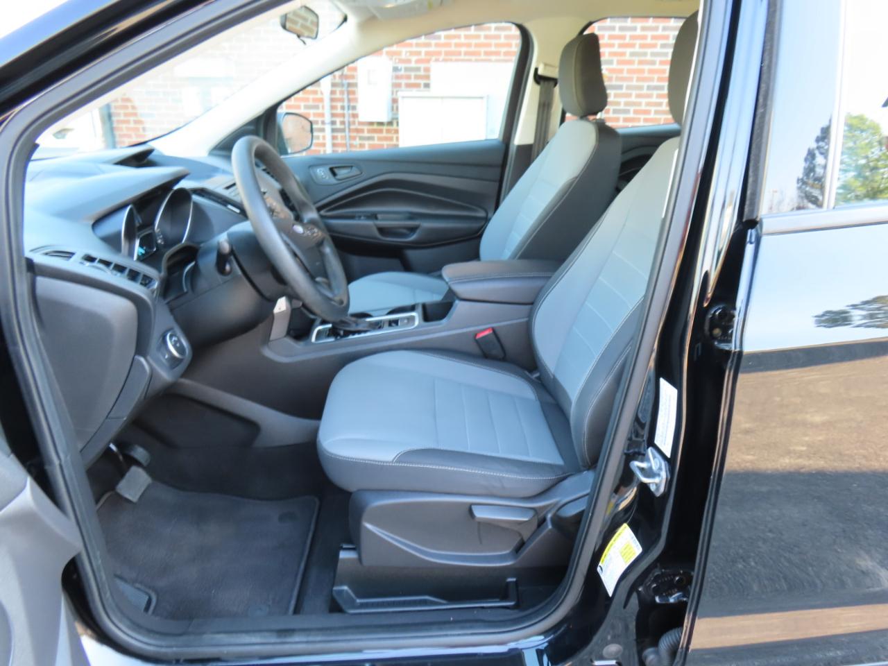 Ford Escape S FWD 2018