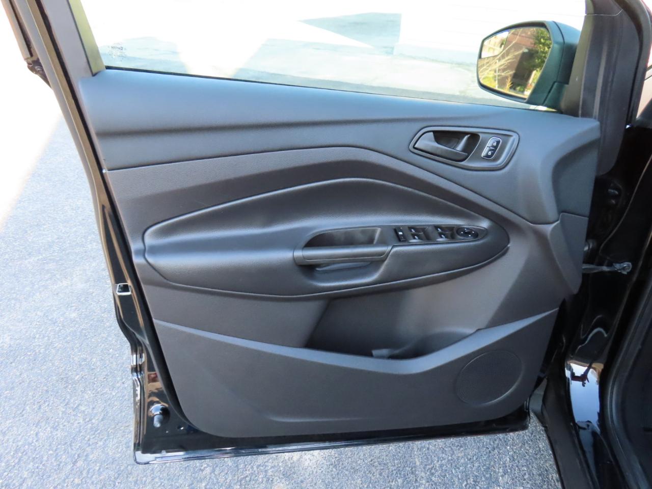 Ford Escape S FWD 2018