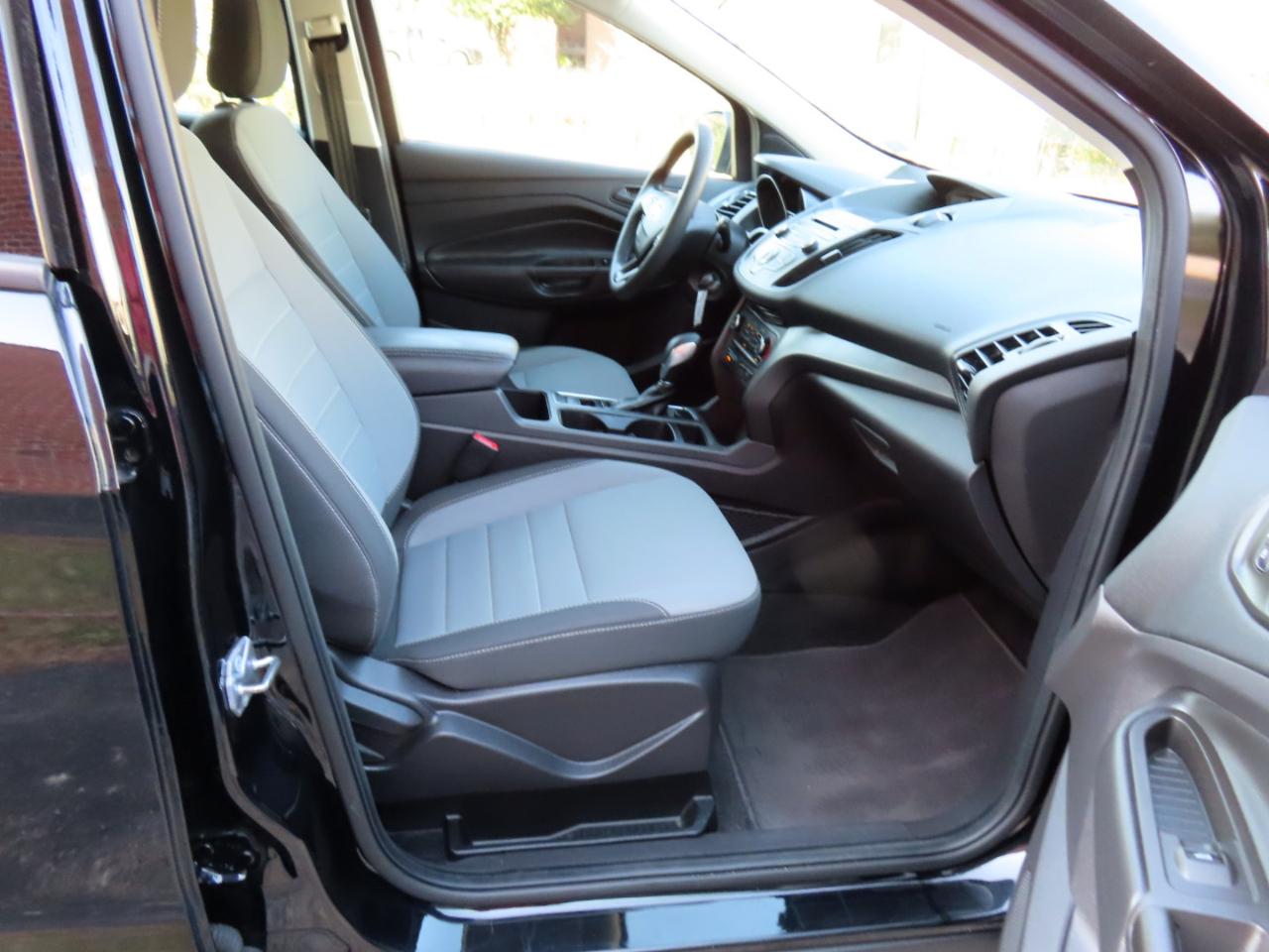 Ford Escape S FWD 2018