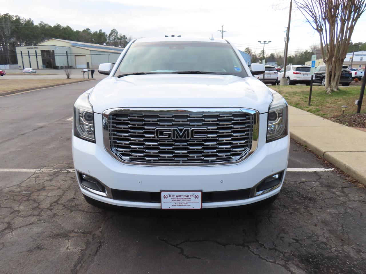 GMC Yukon Denali 4WD 2019