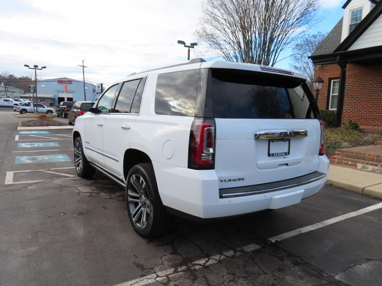 GMC Yukon Denali 4WD 2019