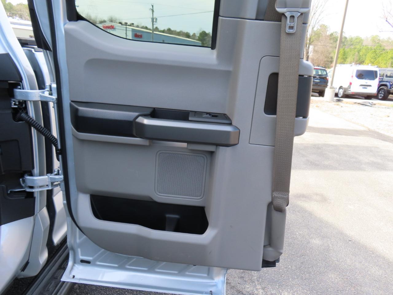 Ford F-250 SD XLT SuperCab Long Bed 4WD 2017