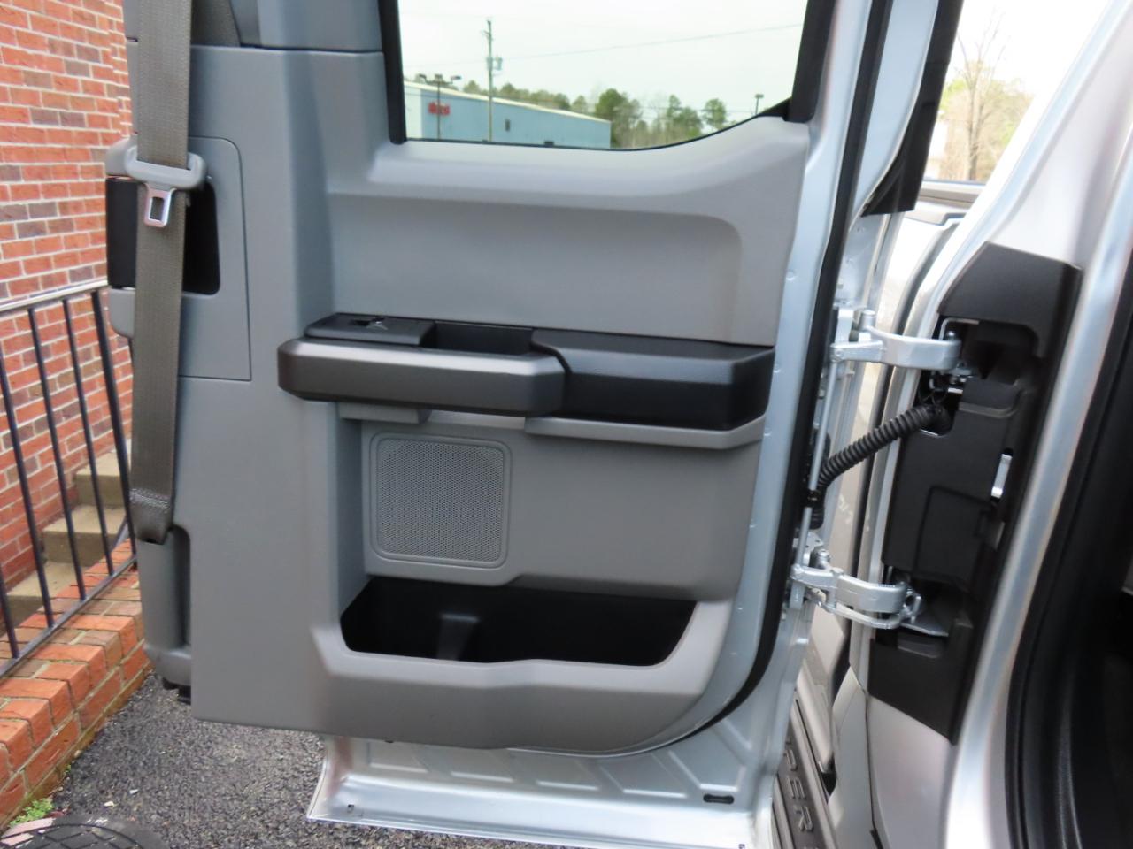 Ford F-250 SD XLT SuperCab Long Bed 4WD 2017