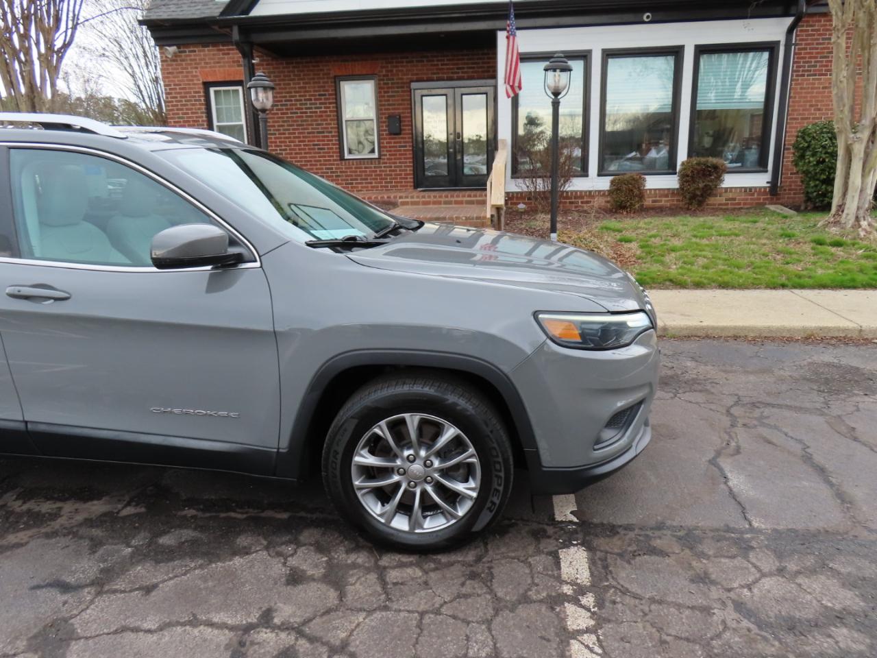 Jeep Cherokee Latitude Plus FWD 2020