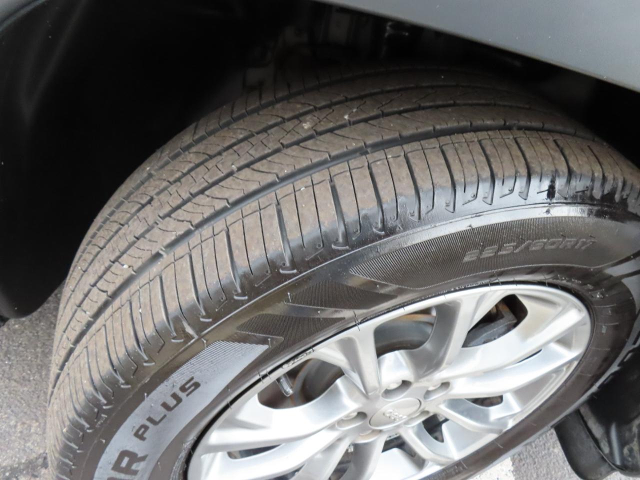 Jeep Cherokee Latitude Plus FWD 2020