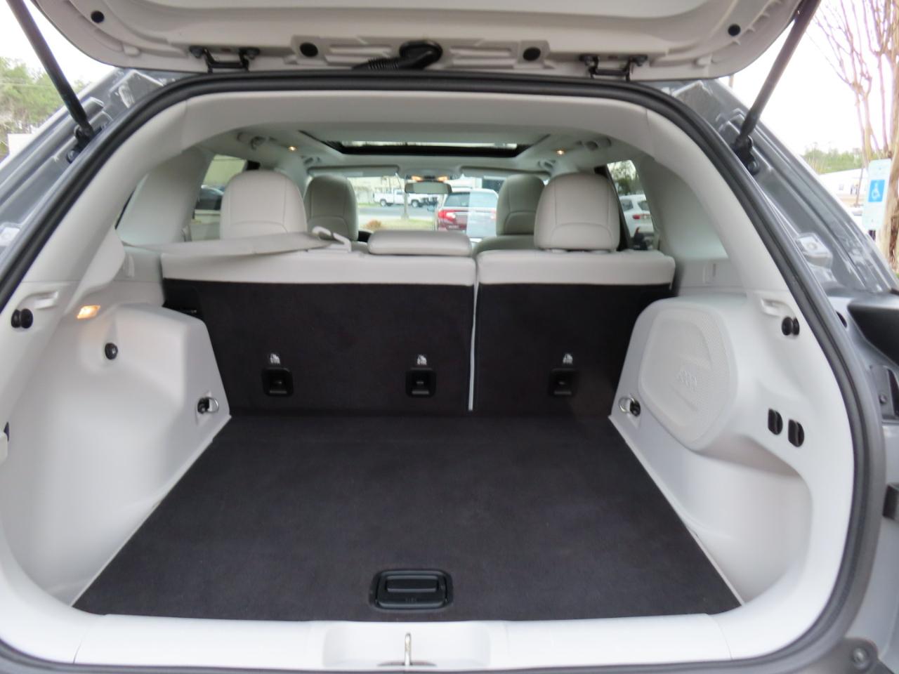 Jeep Cherokee Latitude Plus FWD 2020