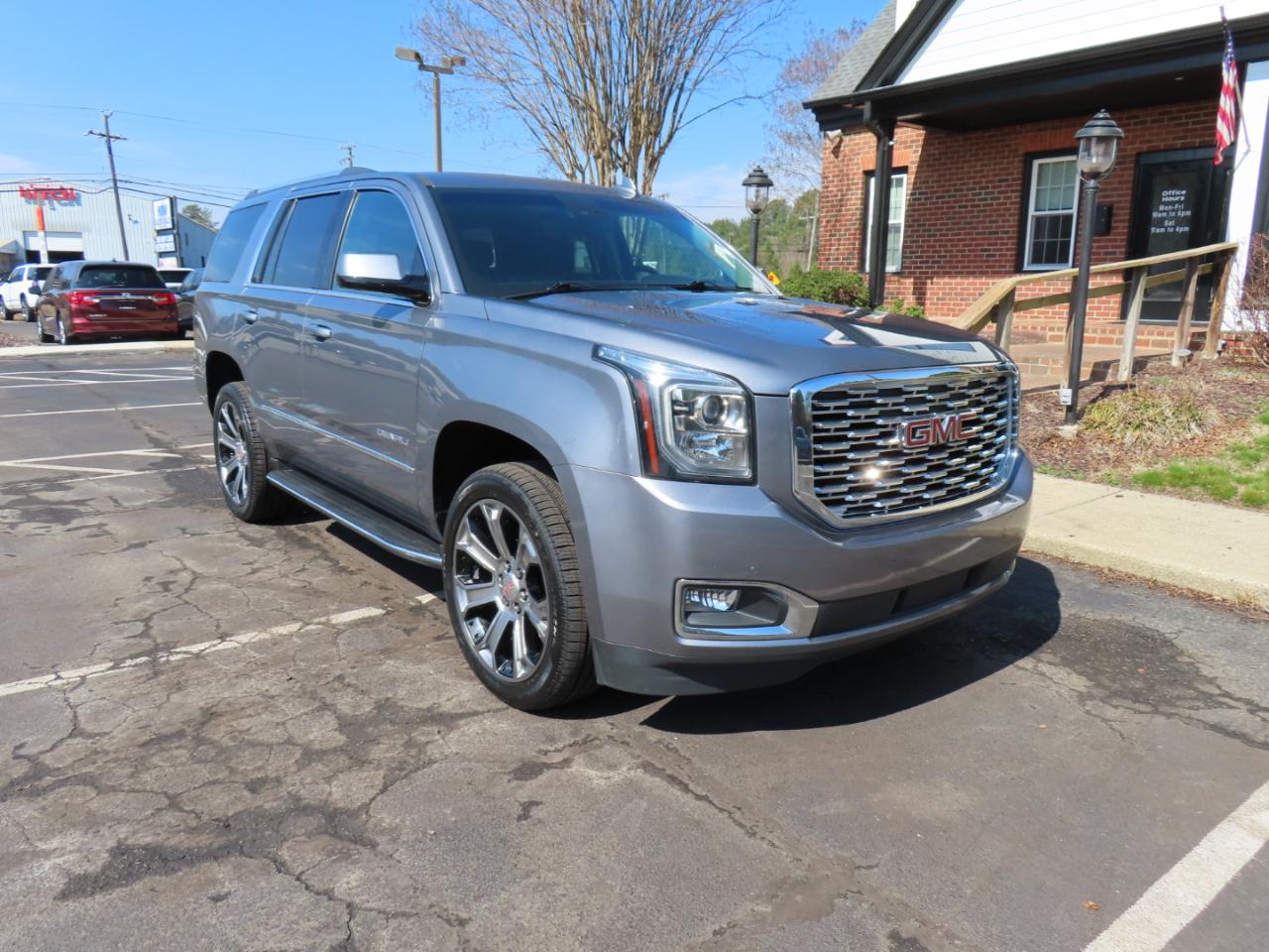 GMC Yukon Denali 4WD 2019