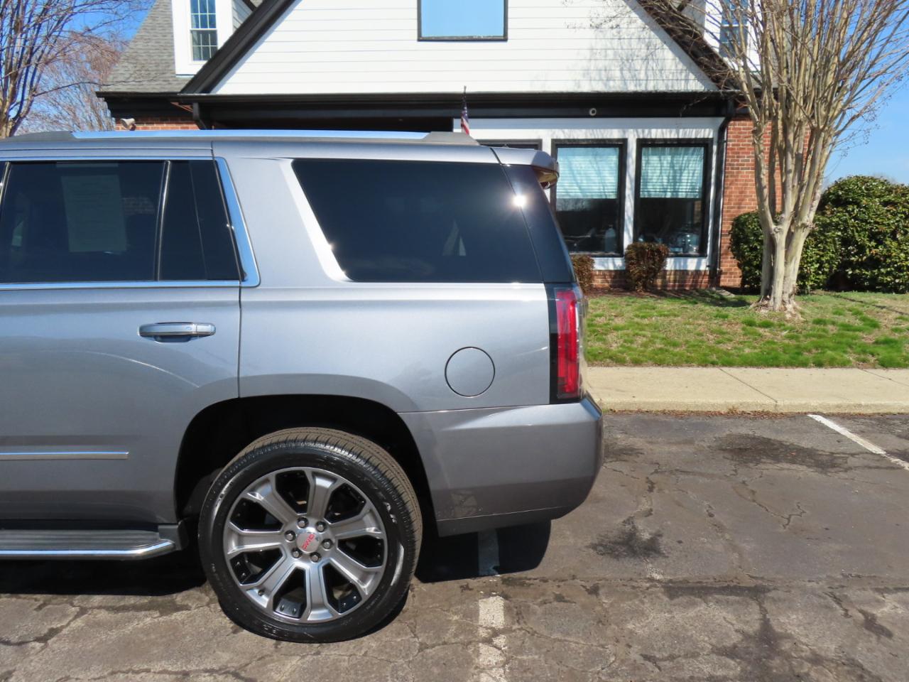 GMC Yukon Denali 4WD 2019