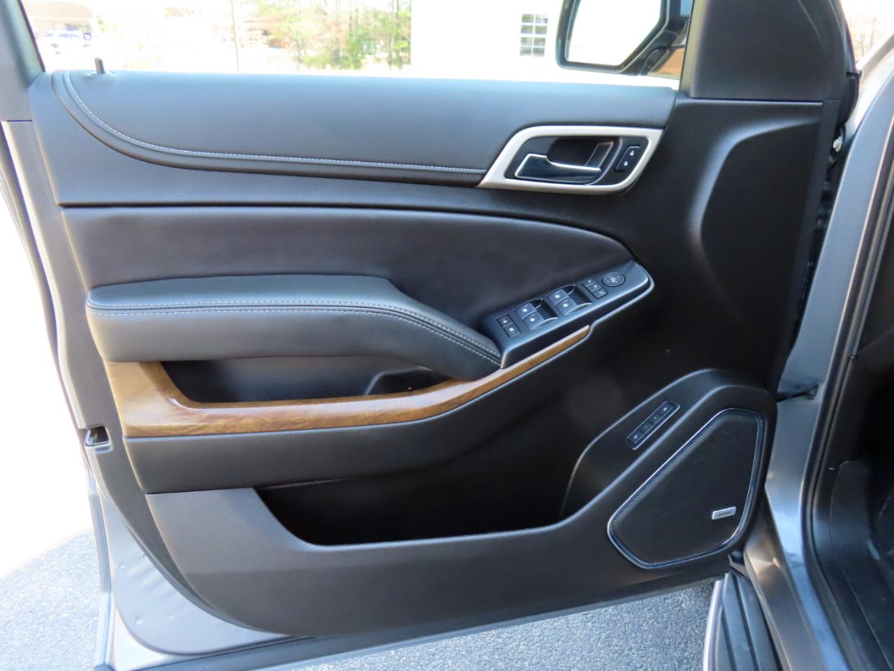 GMC Yukon Denali 4WD 2019