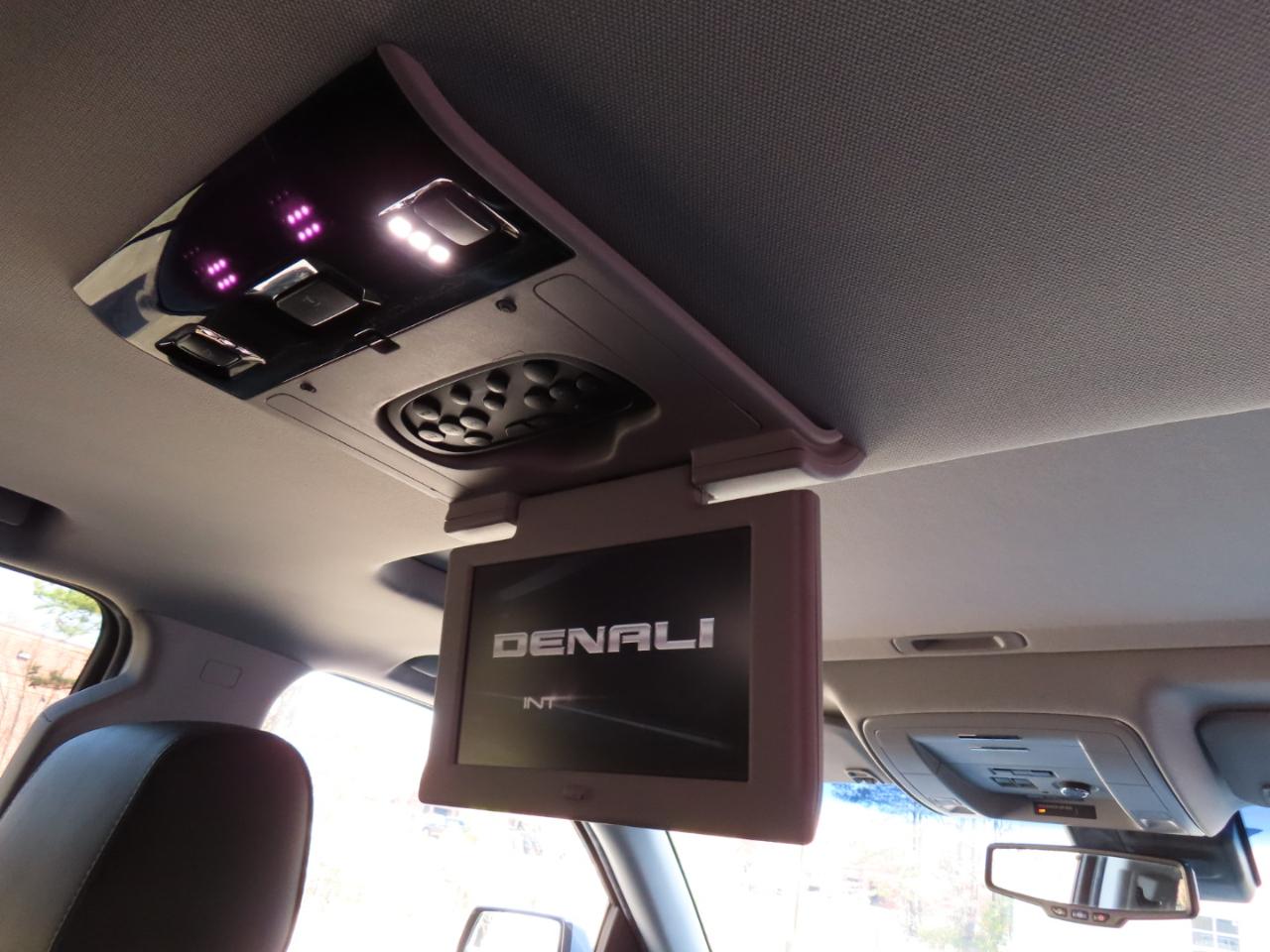 GMC Yukon Denali 4WD 2019