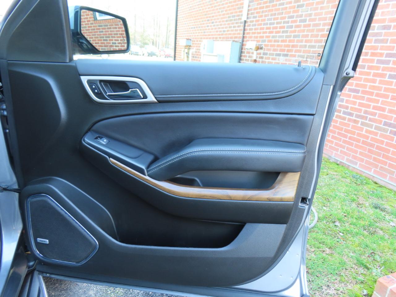 GMC Yukon Denali 4WD 2019